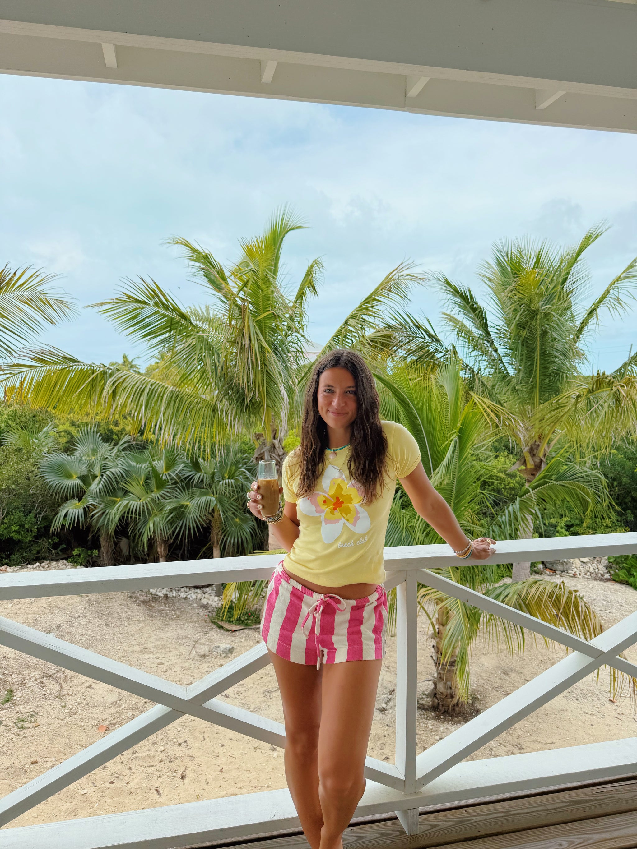 SEA GRAPHIC H/S TEE（Plumeria） Plumeria Yellow Flower Tee – The Beach Club Shop